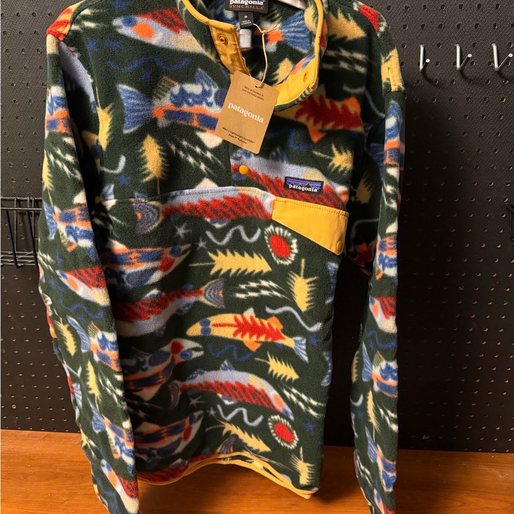 NWT Patagonia Salmon Energy: Old Growth Green Multicolor Synchilla Fleece